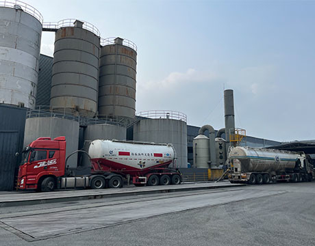 Otomatik PVC Dozajlama &amp; Karıştırma Sistemi Malzeme Transfer Sistemi